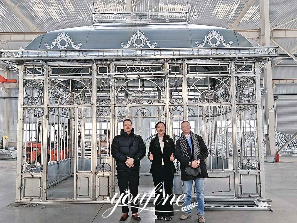 Swedish customers visit factory