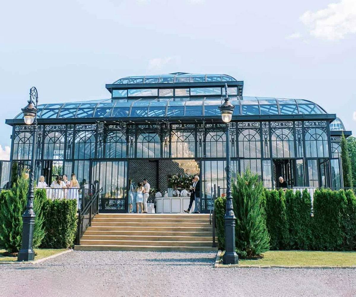 Fully Bespoke Greenhouse Project
