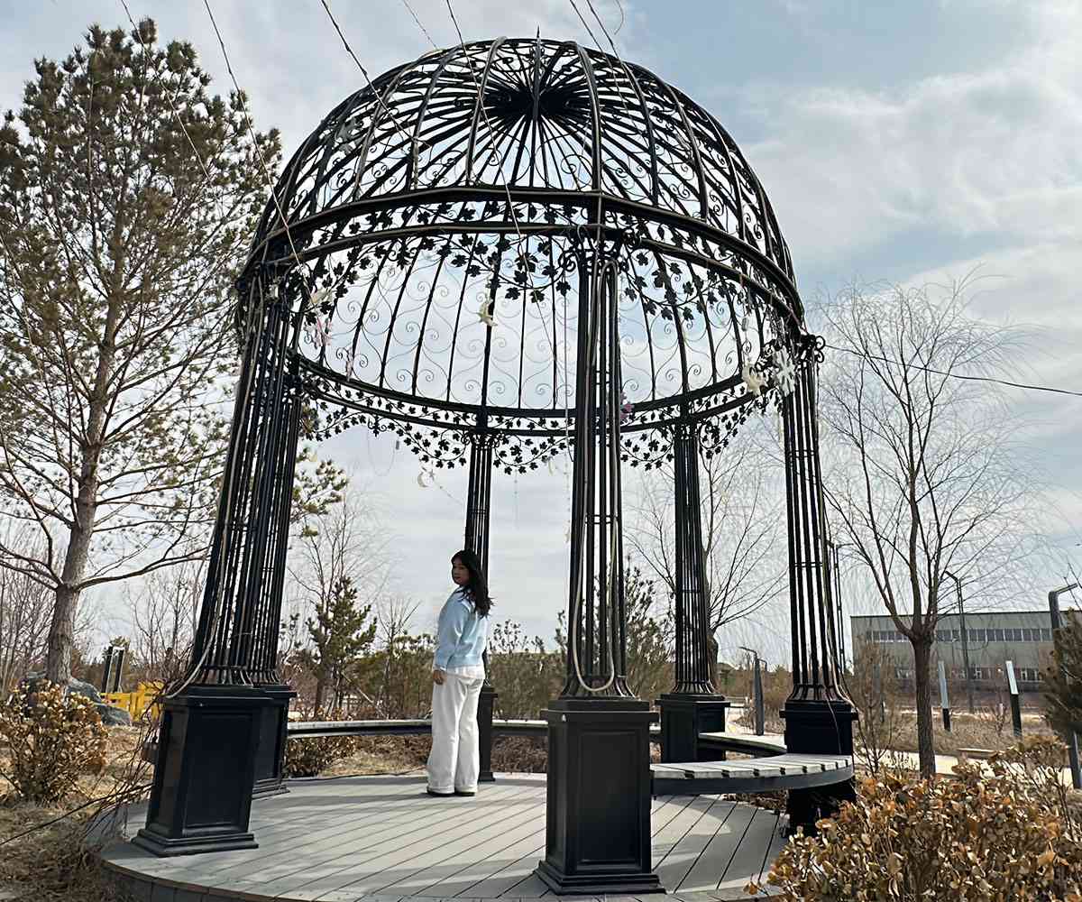 metal round gazebo