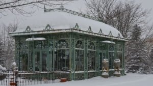large-greenhouse-in-winter