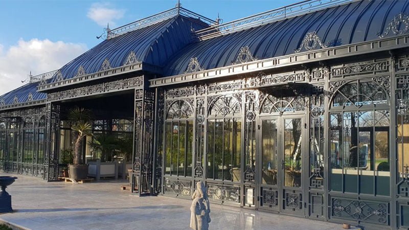 hotel-custom-greenhouse