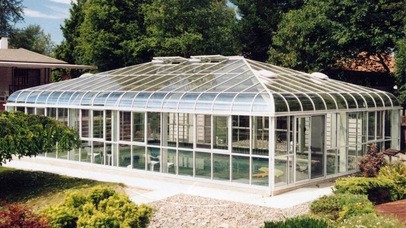 custom-pool-enclosure