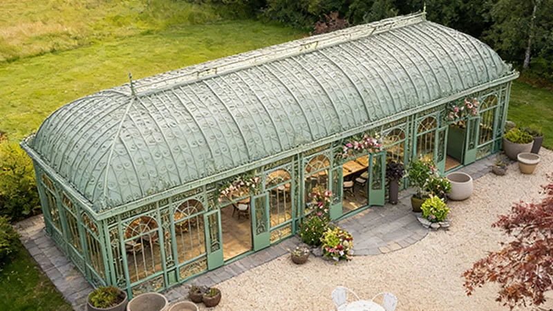 greenhouse-for-living-space
